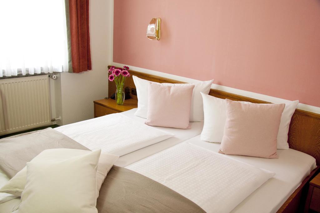 Stadthotel Ердінґ Екстер'єр фото